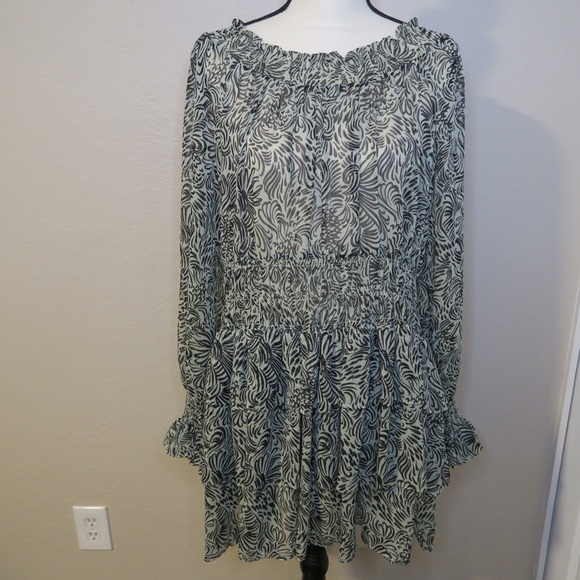 Cinq a Sept Janelle Dress Long Sleeve Ruffle Green Meadow Mini Tiered Resort - Picture 11 of 12